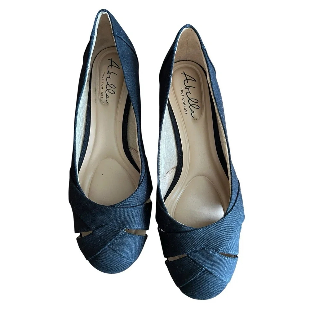 Abella True Comfort Wedge Heeled Canvas Pumps Womens Size 9.5M Black Classic